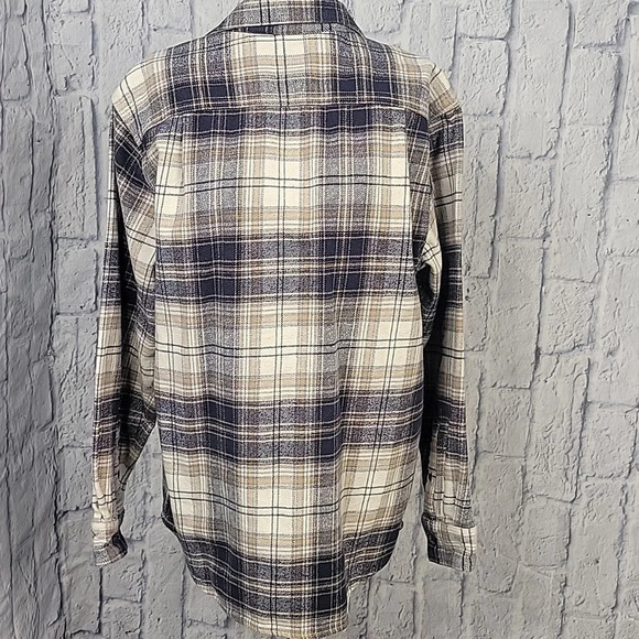 C.E. SCHMIDT WORKWEAR Men's Blue and Tan Plaid Heavyweight Shirt Medium - Picture 8 of 9